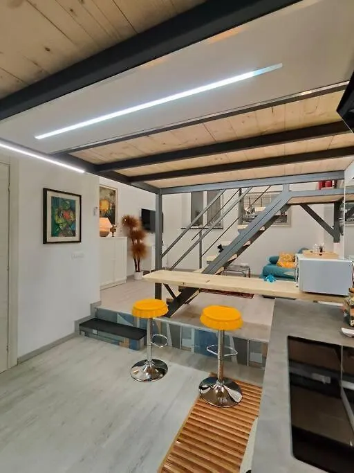 La Casa Dei Cristalli Apartment Genoa Italy